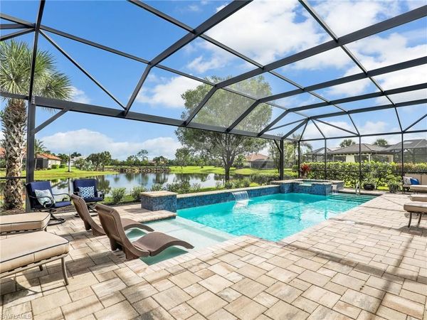 2079 Antigua LN N, NAPLES, FL 34120