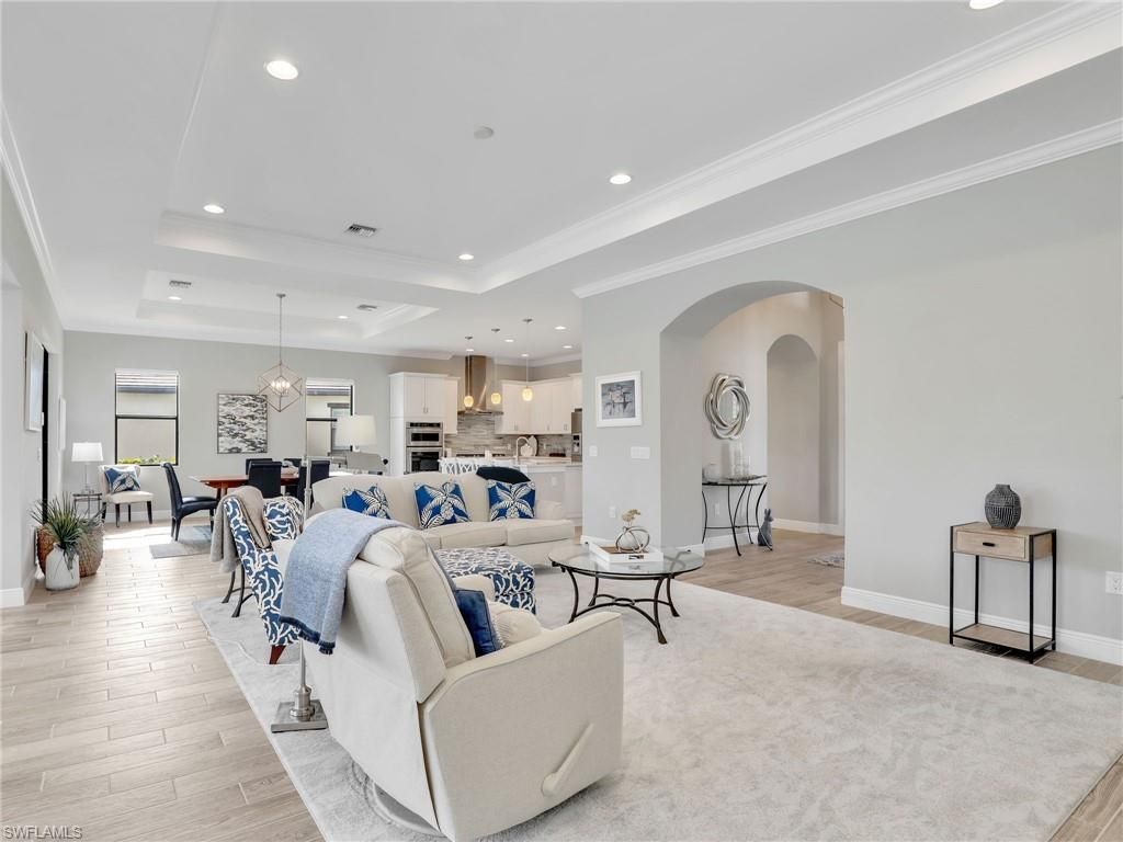 2079 Antigua Ln N, Naples, FL 34120 Photo