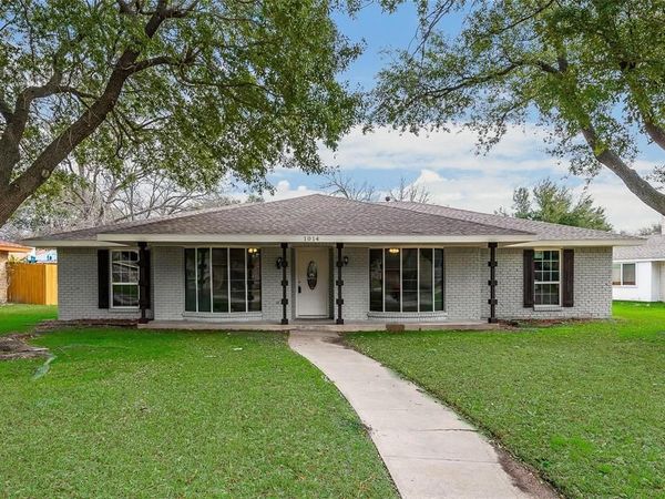 1014 Westlake Drive, DeSoto, TX 75115