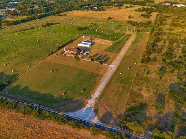 1810 Longbranch Road, Waxahachie, TX 76065