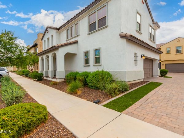 1954 S FOLLETT Way, Gilbert, AZ 85295