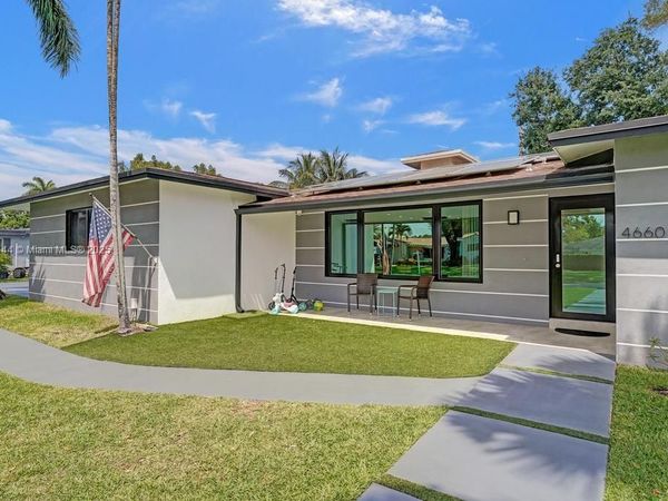 4660 SW 37th Ave, Dania Beach, FL 33312