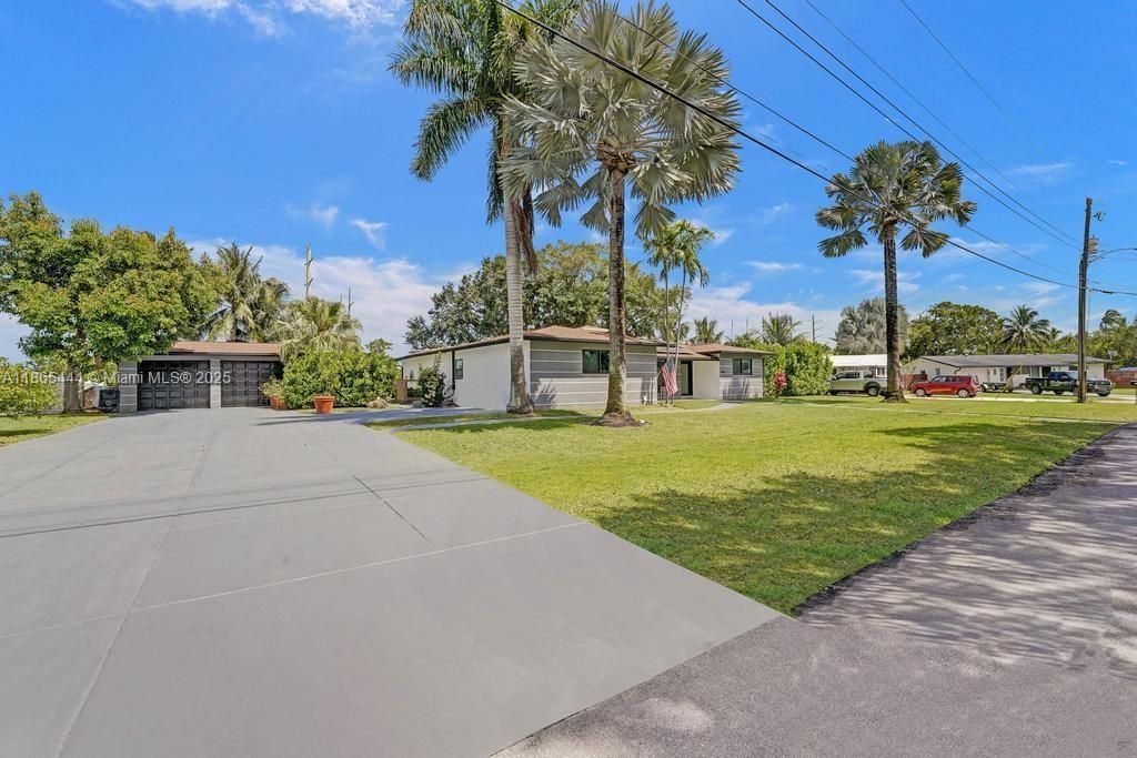 4660 SW 37th Ave, Dania Beach, FL 33312 Photo