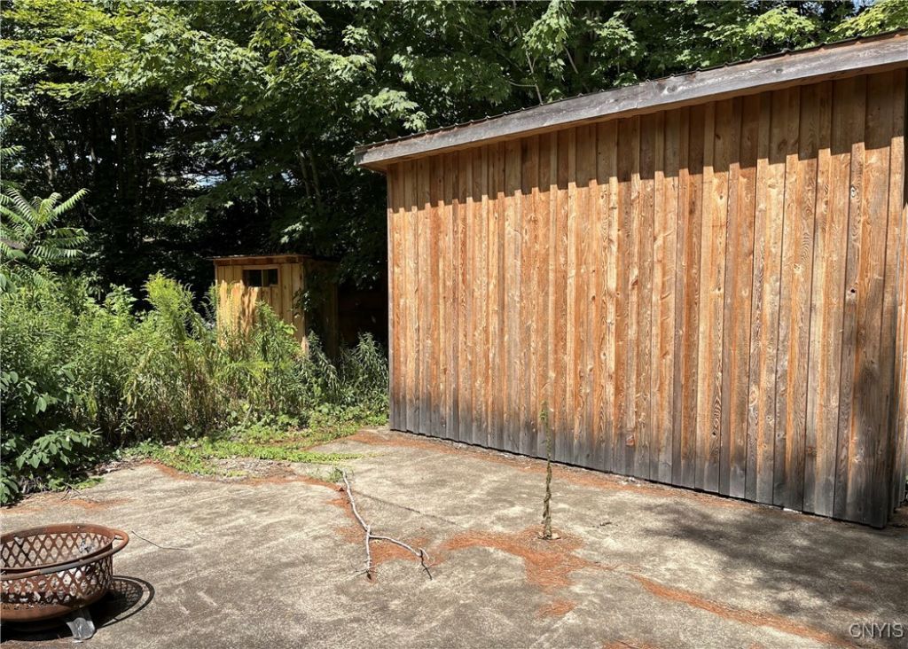 356 Lower Road, Constantia, NY 13044 Main Photo