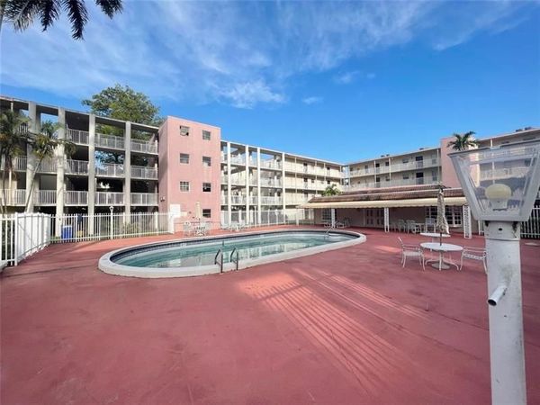 2800 NW 56th Avenue, Unit E302, Lauderhill, FL 33313