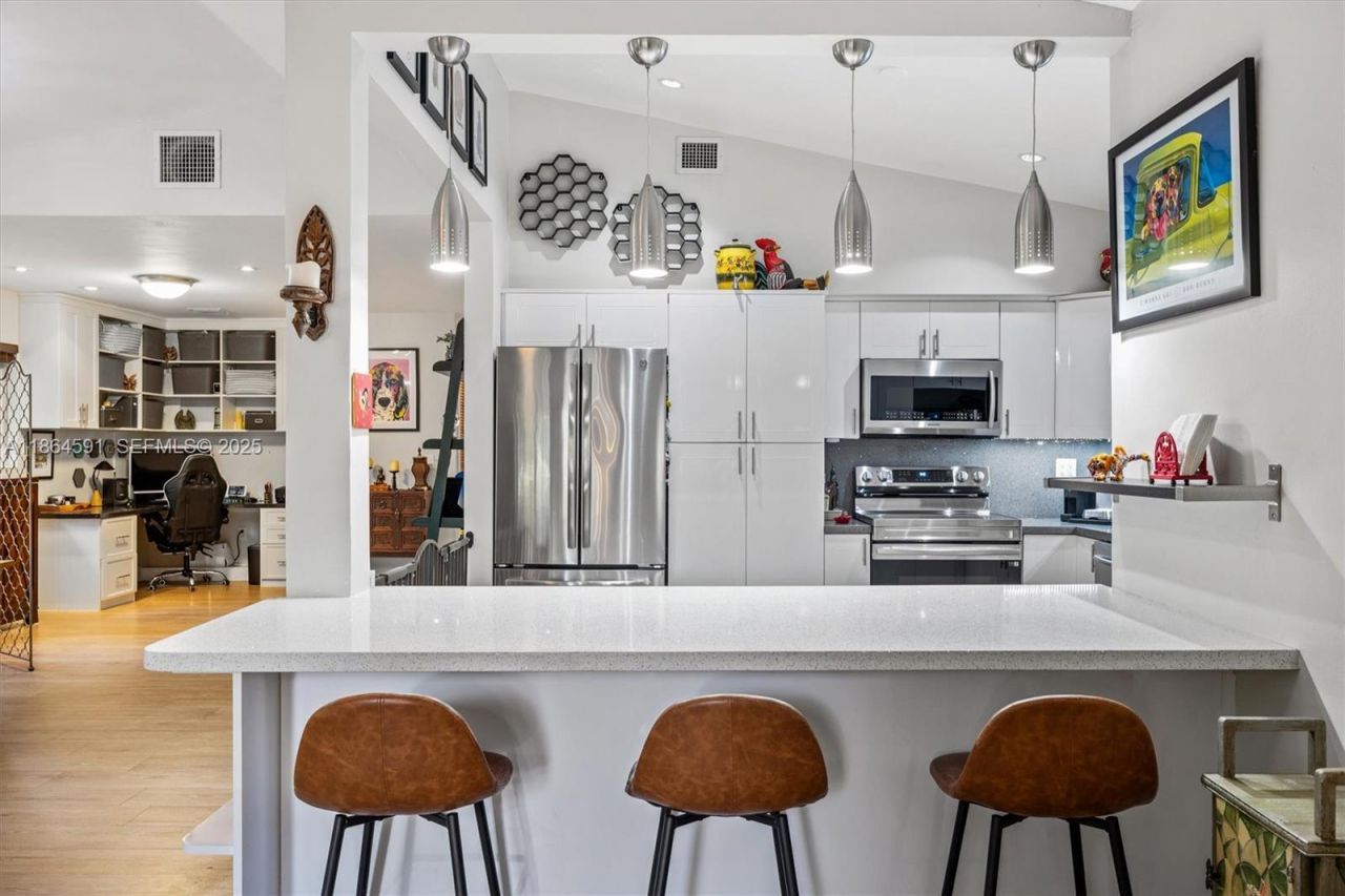 17625 SW 91st Ave., Palmetto Bay, FL 33157 Photo