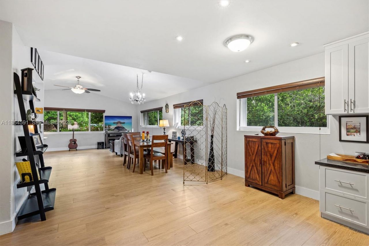 17625 SW 91st Ave., Palmetto Bay, FL 33157 Photo