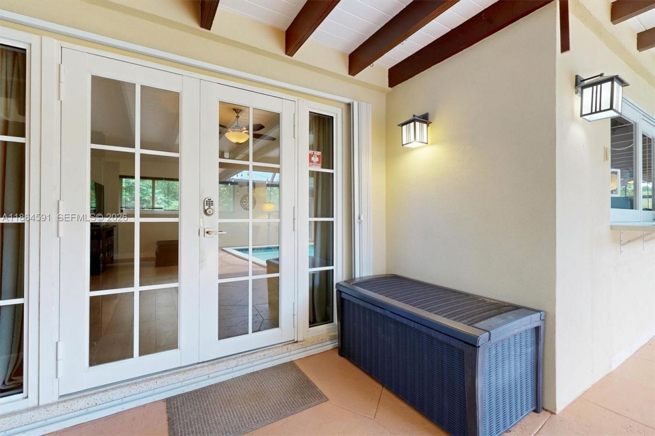 17625 SW 91st Ave., Palmetto Bay, FL 33157 Photo