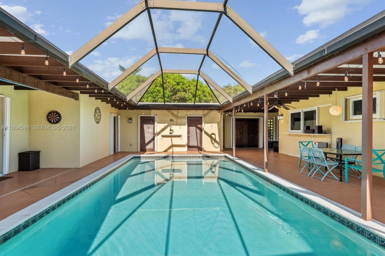 17625 SW 91st Ave., Palmetto Bay, FL 33157 Photo