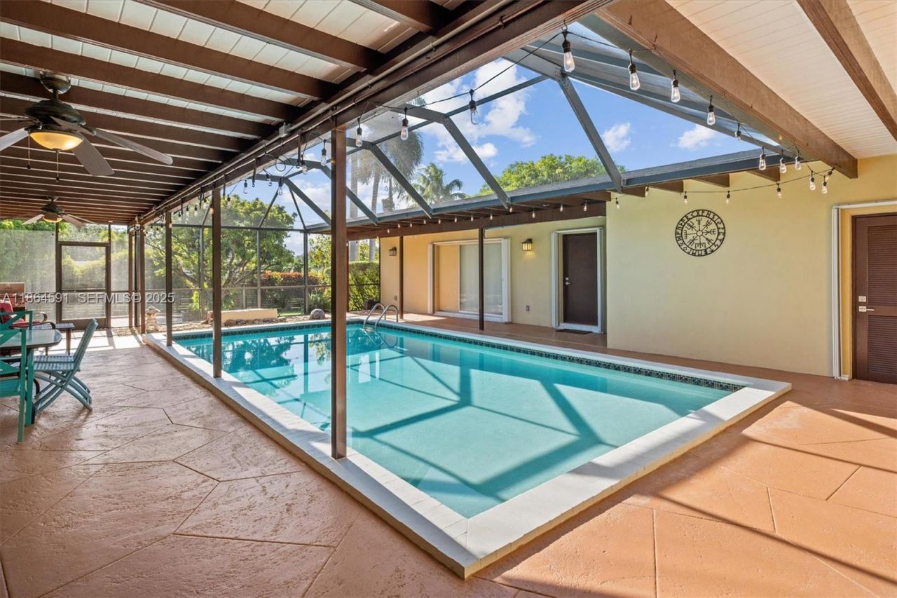 17625 SW 91st Ave., Palmetto Bay, FL 33157 Photo