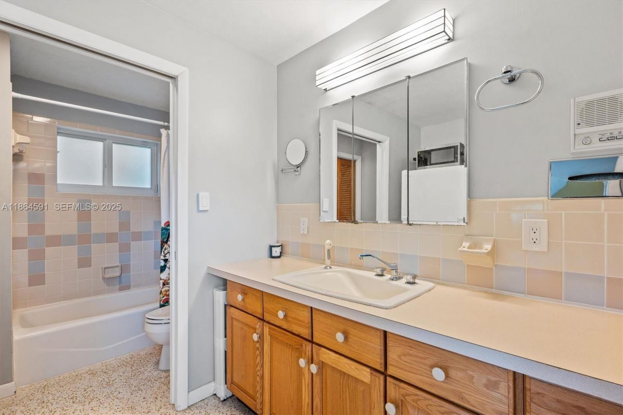 17625 SW 91st Ave., Palmetto Bay, FL 33157 Photo