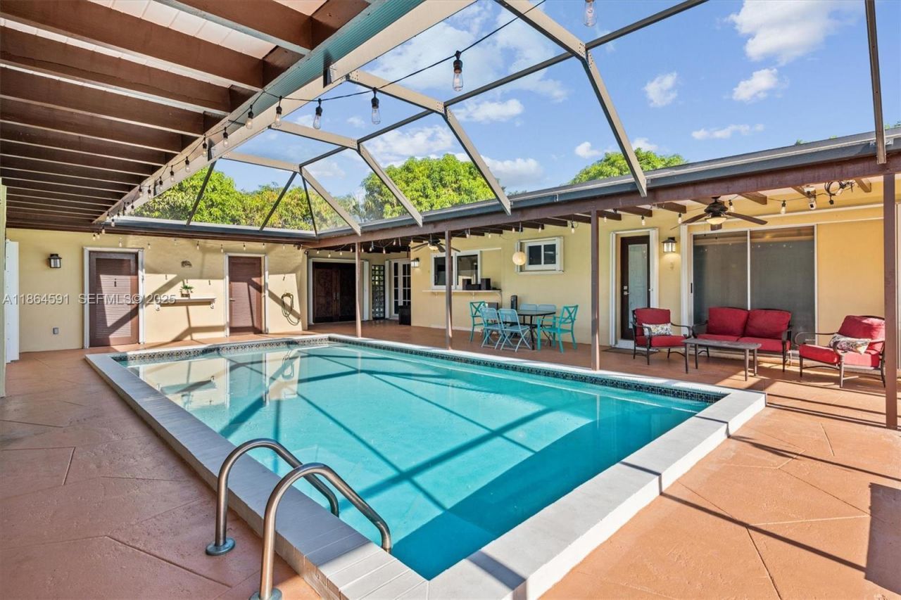 17625 SW 91st Ave., Palmetto Bay, FL 33157 Photo