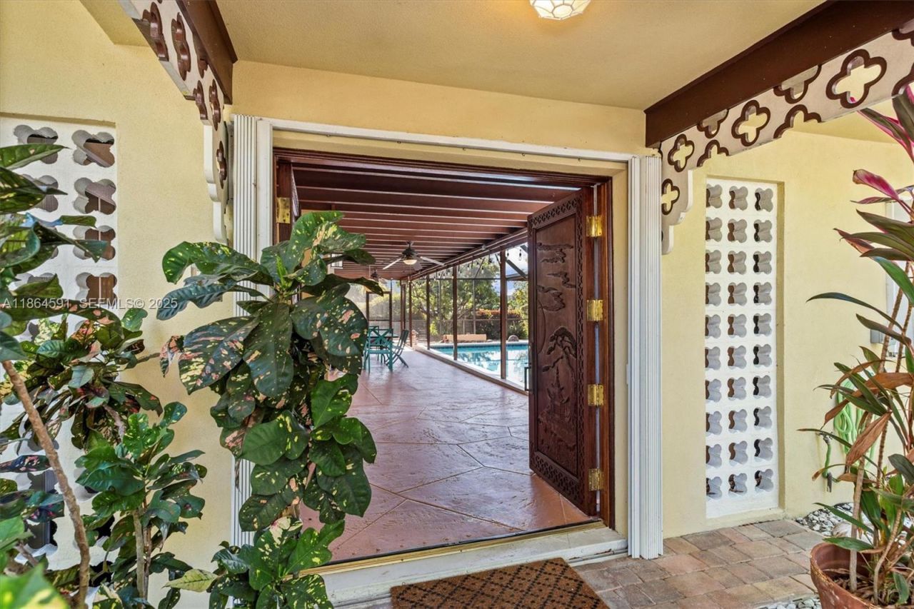 17625 SW 91st Ave., Palmetto Bay, FL 33157 Photo