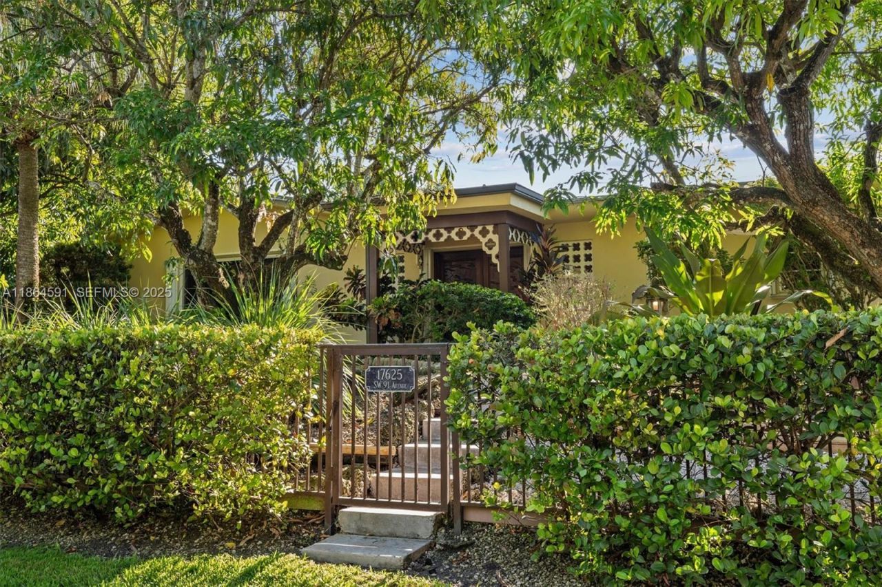 17625 SW 91st Ave., Palmetto Bay, FL 33157 Photo