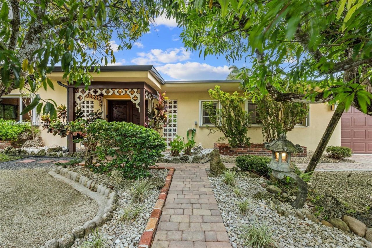 17625 SW 91st Ave., Palmetto Bay, FL 33157 Photo