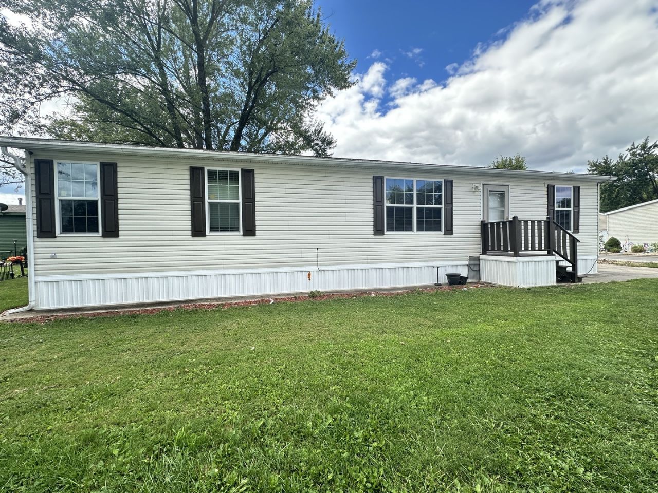 319 Avenue F, Bloomington, IL 61704 Main Photo