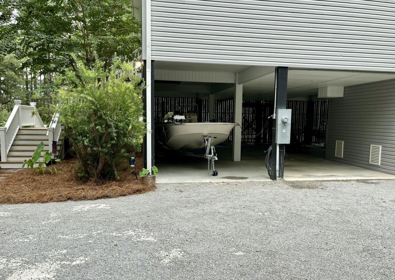 861 Edding Creek Drive Photo 10