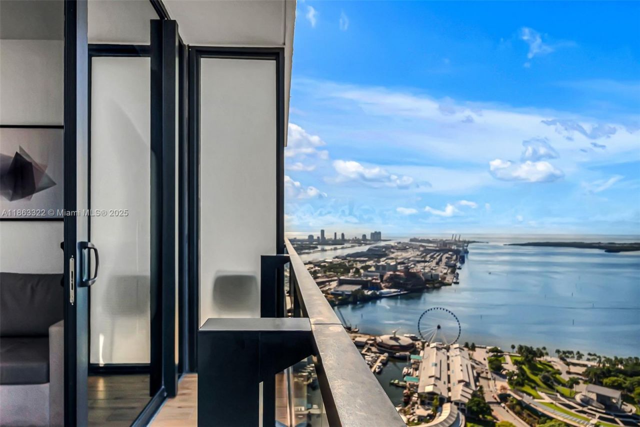 398 NE 5, Unit 4416, Miami, FL 33132 Photo