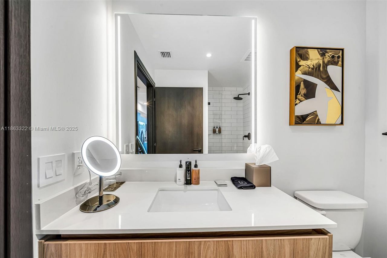 398 NE 5, Unit 4416, Miami, FL 33132 Photo