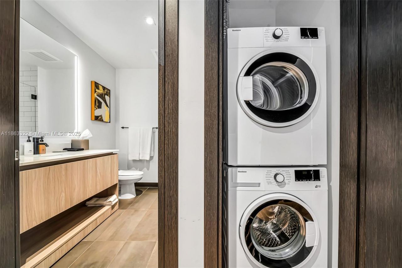 398 NE 5, Unit 4416, Miami, FL 33132 Photo