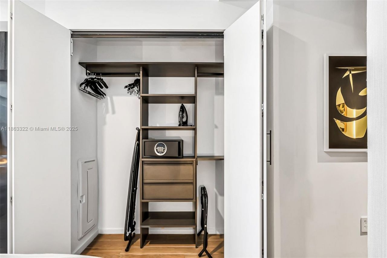 398 NE 5, Unit 4416, Miami, FL 33132 Photo