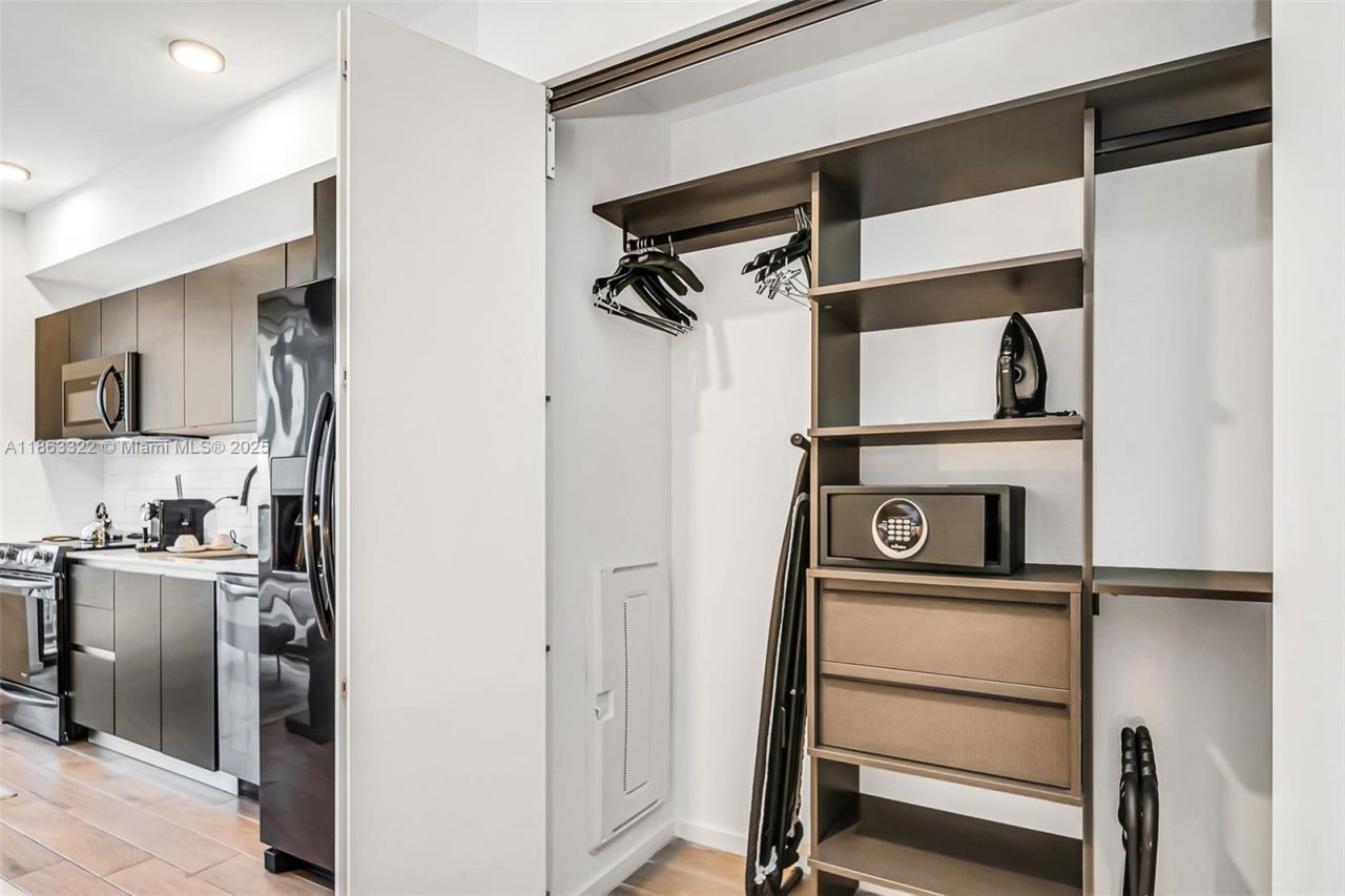 398 NE 5, Unit 4416, Miami, FL 33132 Photo