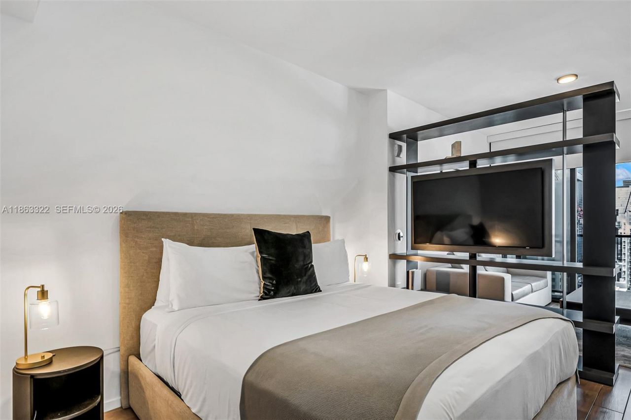 398 NE 5, Unit 4416, Miami, FL 33132 Photo