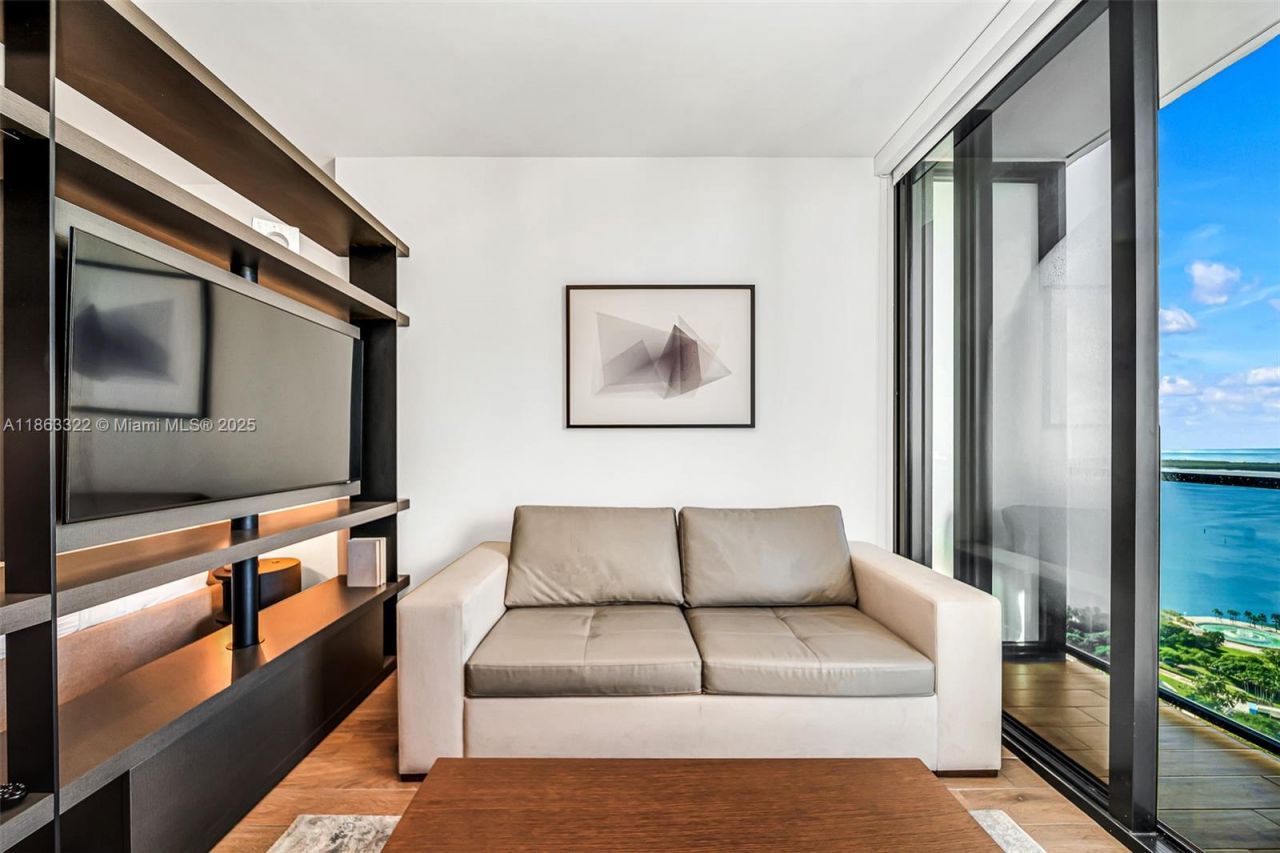 398 NE 5, Unit 4416, Miami, FL 33132 Photo