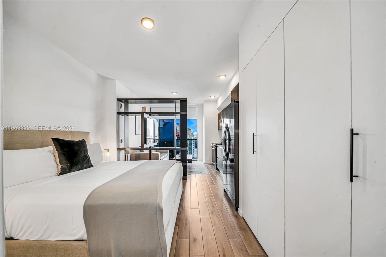 398 NE 5, Unit 4416, Miami, FL 33132 Photo