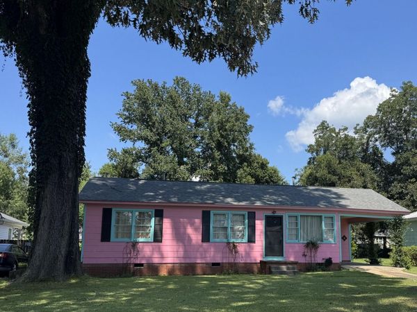 1235 Magnolia Avenue, Natchez, MS 39120