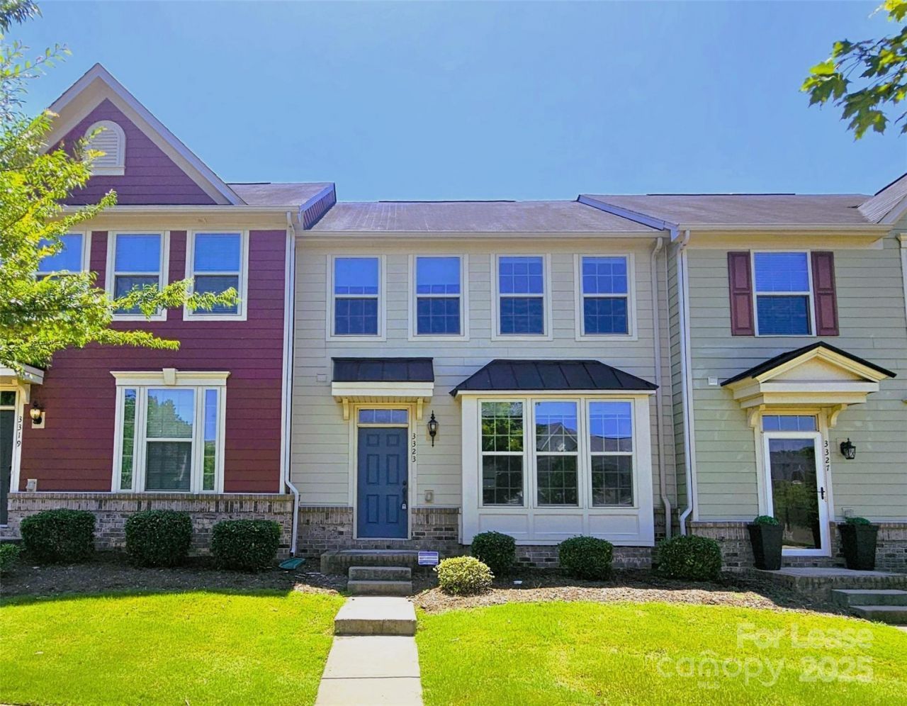 3323 Major Samuals Way, Charlotte, NC 28208 Main Photo