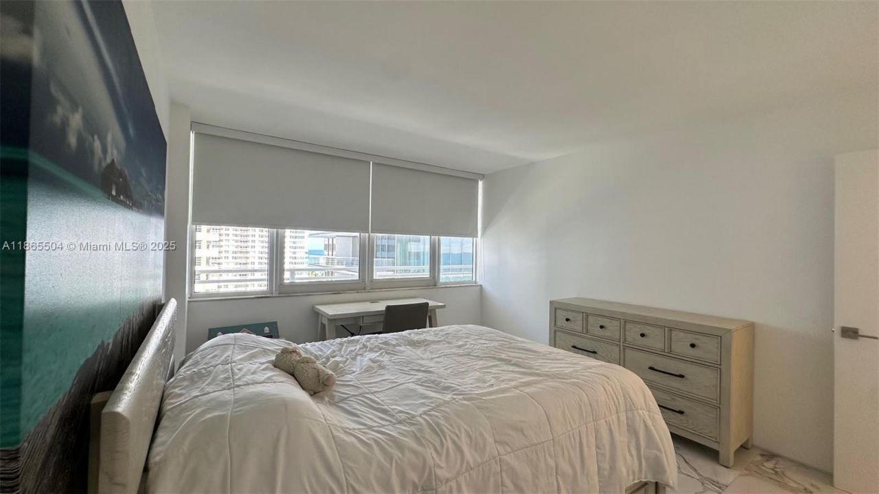 2030 S Ocean Dr, Unit 1022, Hallandale Beach, FL 33009 Photo