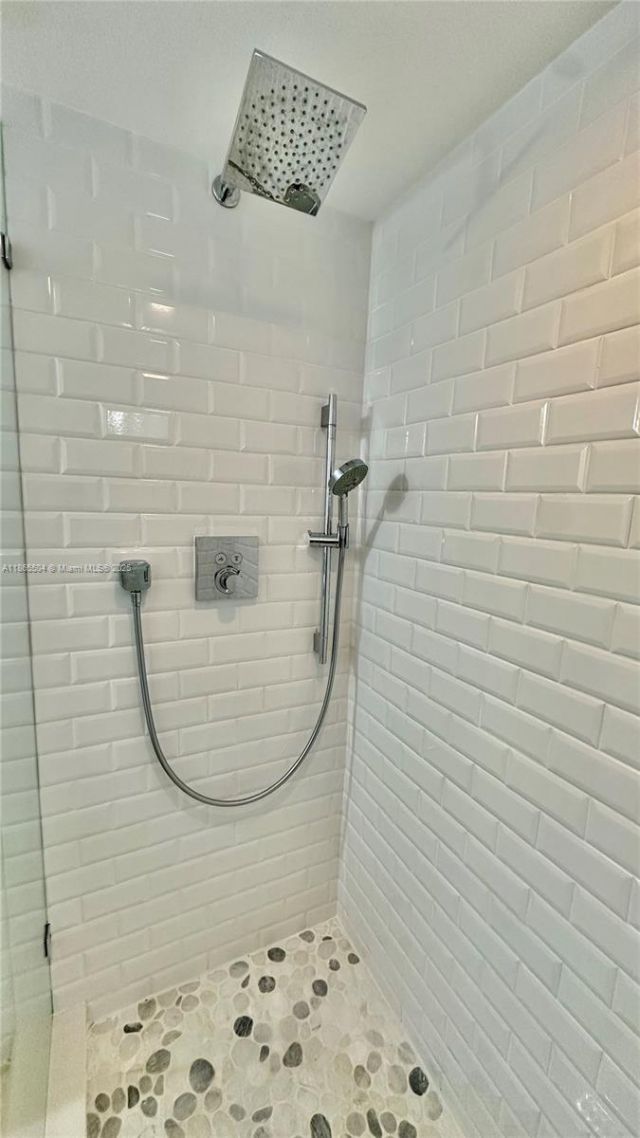 2030 S Ocean Dr, Unit 1022, Hallandale Beach, FL 33009 Photo