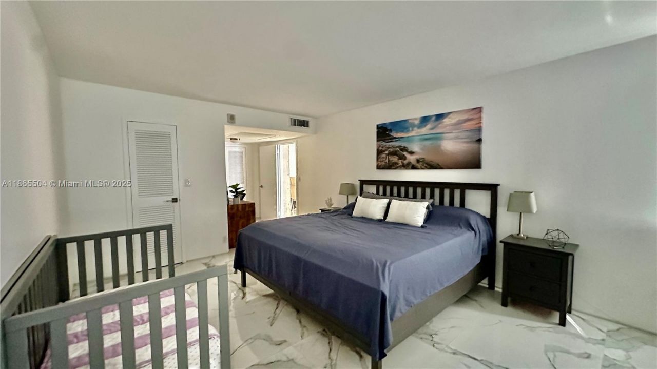 2030 S Ocean Dr, Unit 1022, Hallandale Beach, FL 33009 Photo