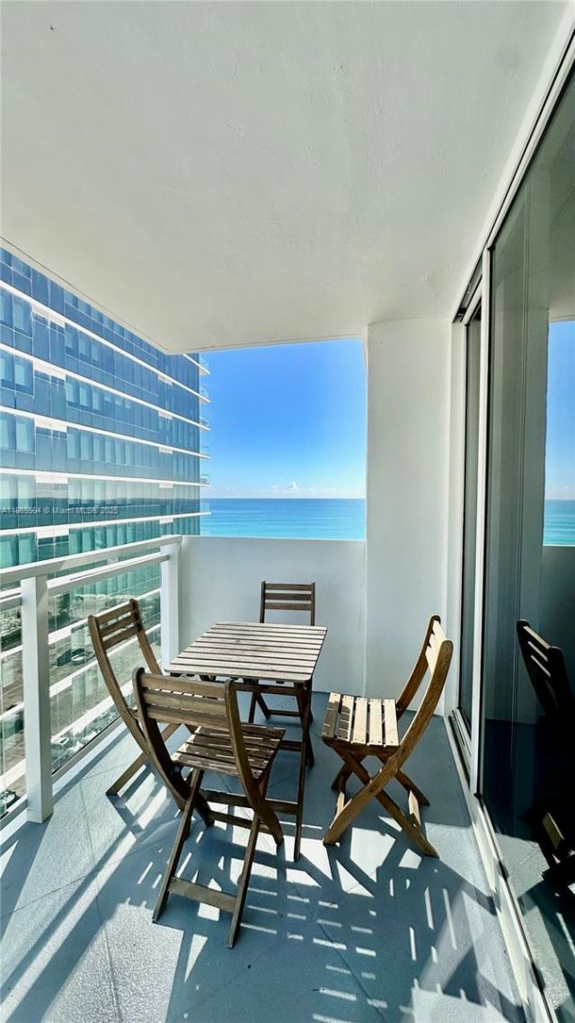 2030 S Ocean Dr, Unit 1022, Hallandale Beach, FL 33009 Photo