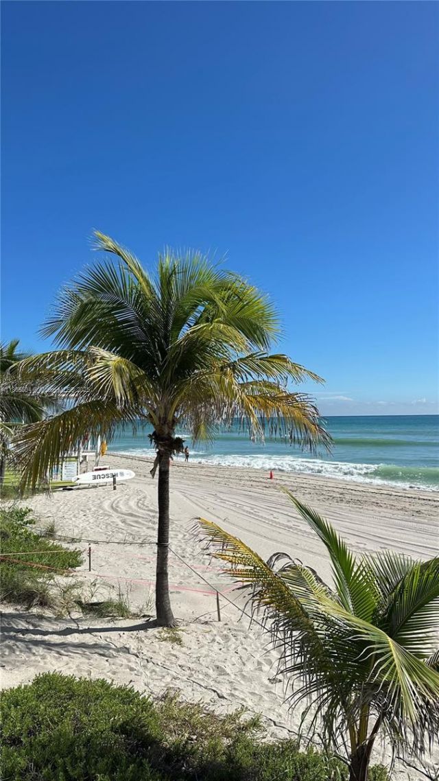 2030 S Ocean Dr, Unit 1022, Hallandale Beach, FL 33009 Photo