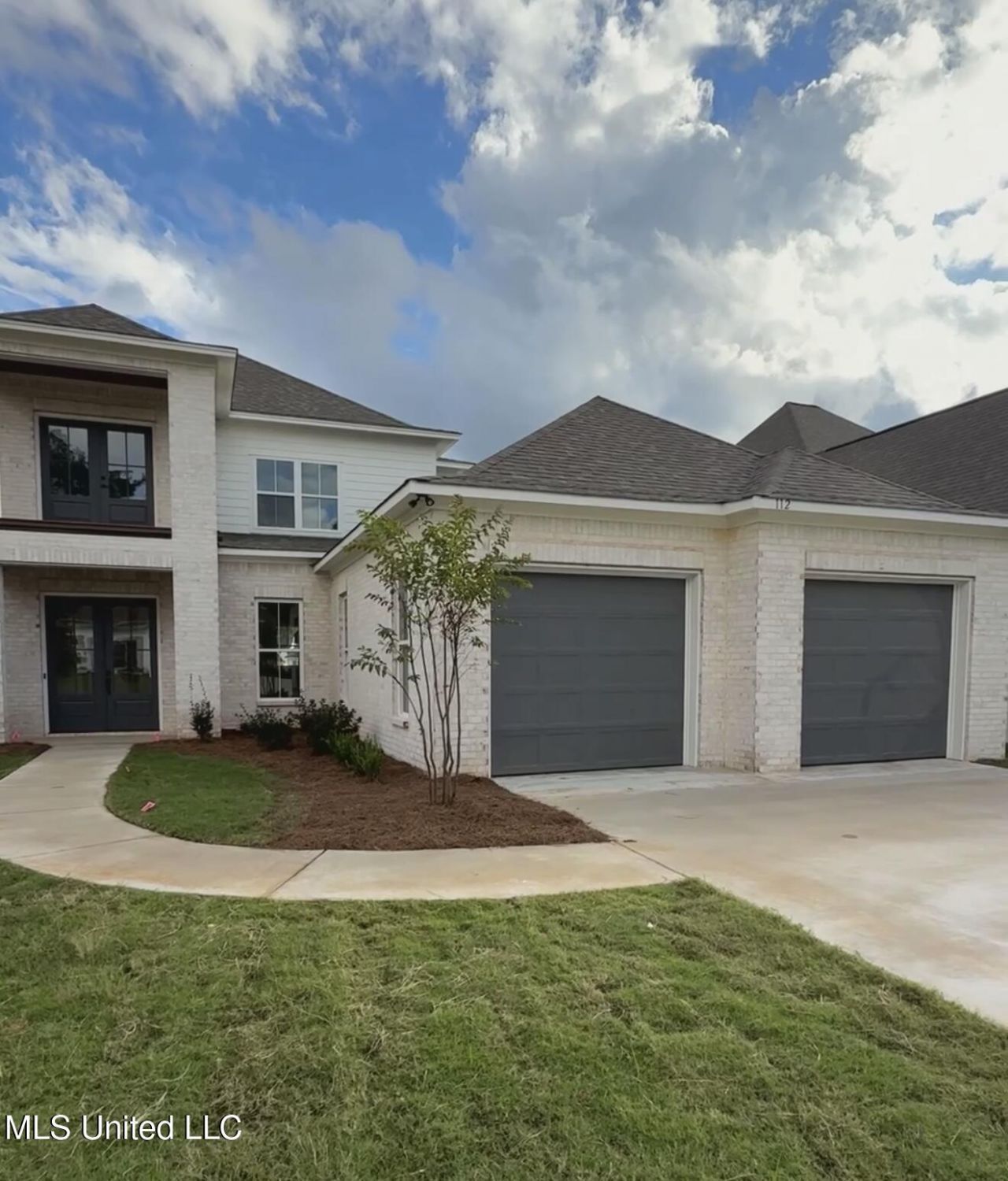 112 Heron's Bay Circle, Madison, MS 39110 Main Photo