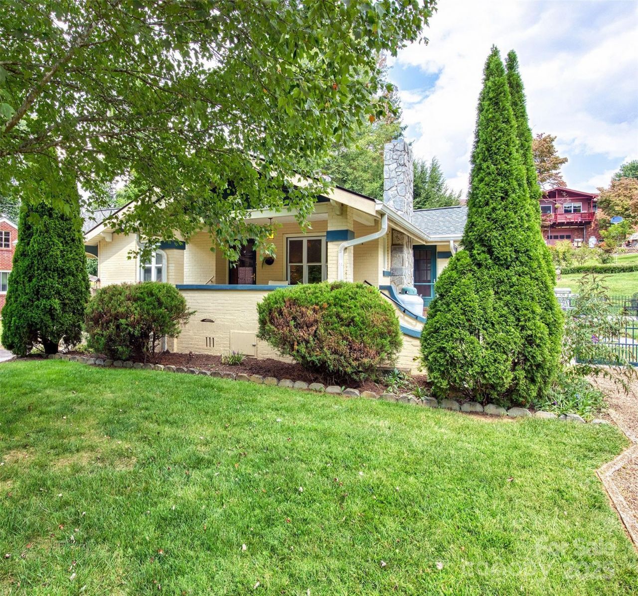 85 E Marshall Street, Waynesville, NC 28786 Main Photo