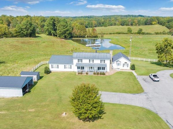 12715 Smith Mountain Lake PKWY, Huddleston, VA 24104