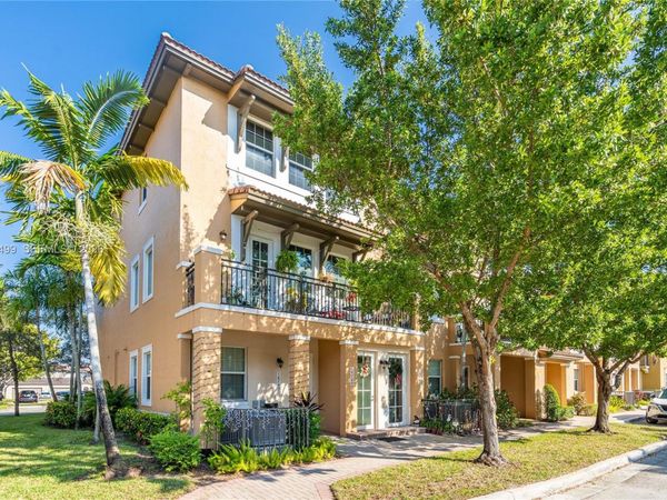 14749 SW 9th St, Unit 3110, Pembroke Pines, FL 33027
