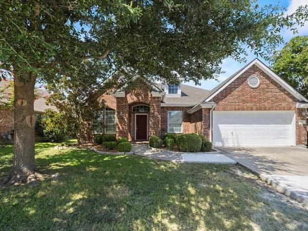 207 Leonard Way, Fate, TX 75087