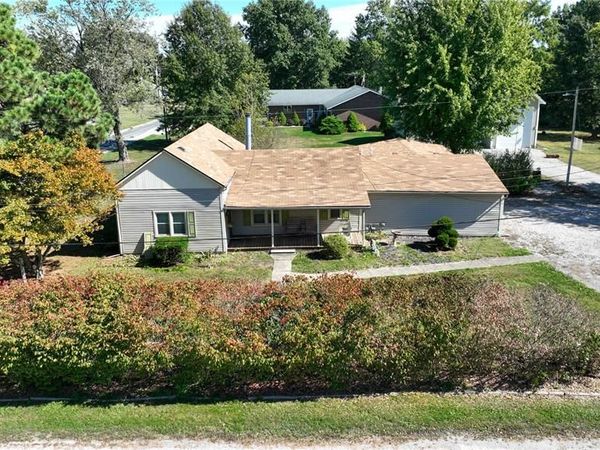 802 E Pleasant Street, Bunker Hill, IL 62014