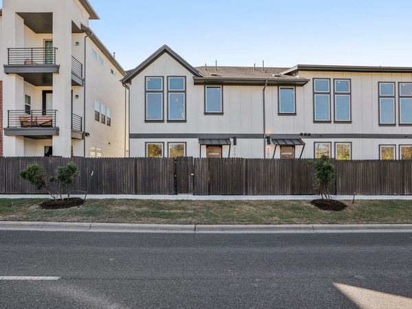 200 W 56th ST, Unit 2104, Austin, TX 78751