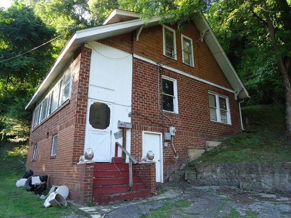 47 Vine Street, WELCH, WV 24801