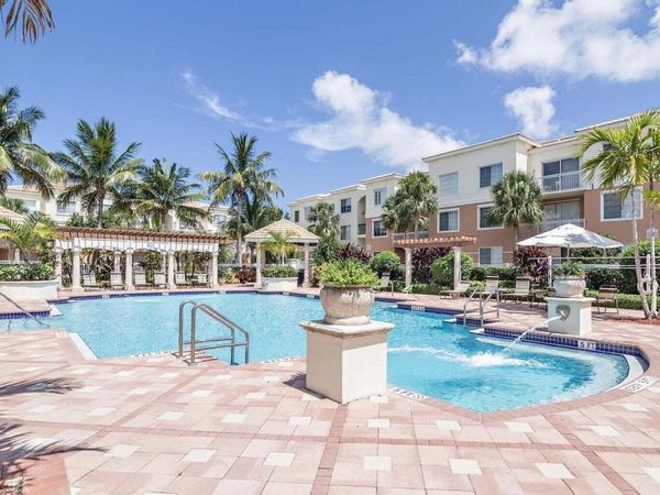 6305 Myrtlewood Circle W, Palm Beach Gardens, FL 33418