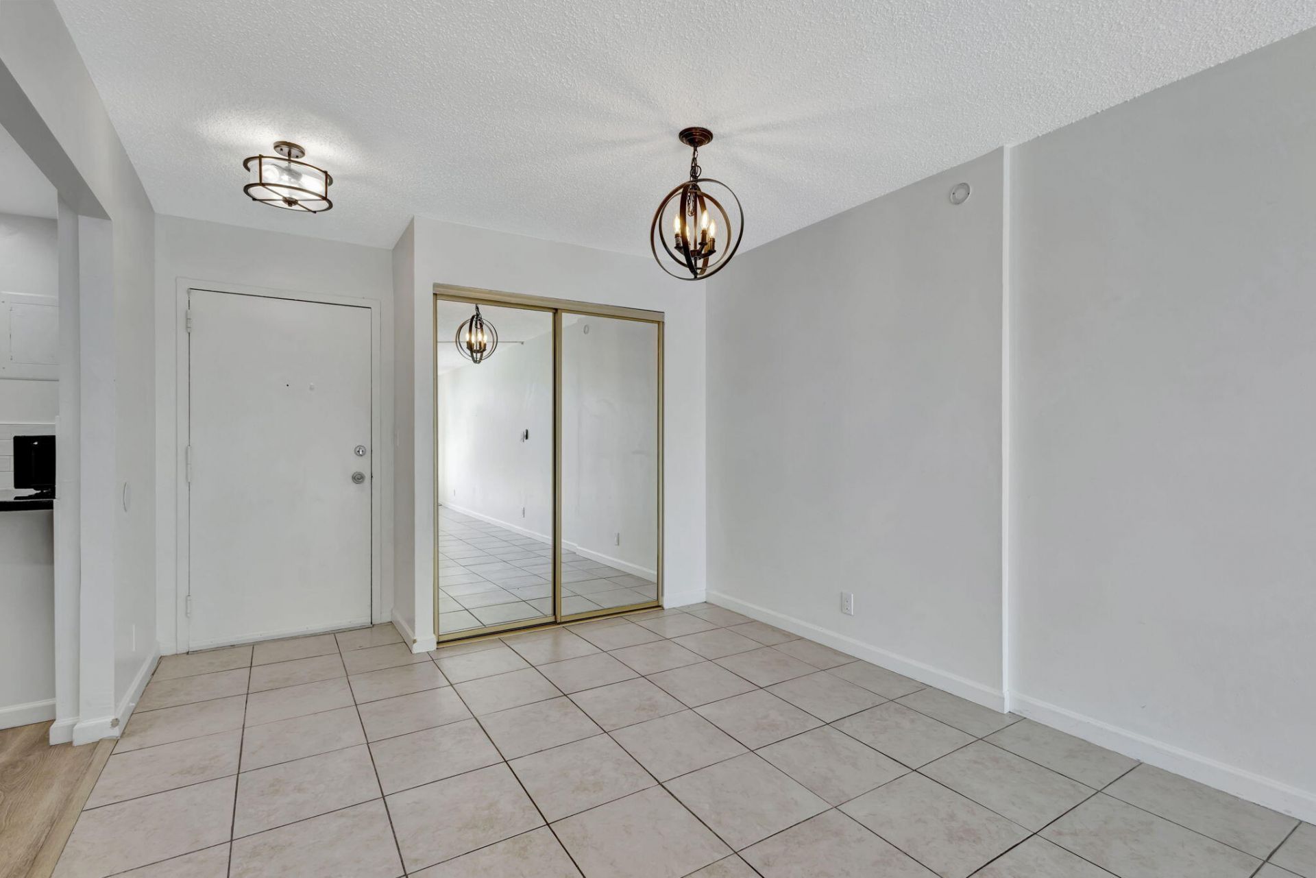 500 Executive Center Drive, Unit 3-J, West Palm Beach, FL 33401 Photo
