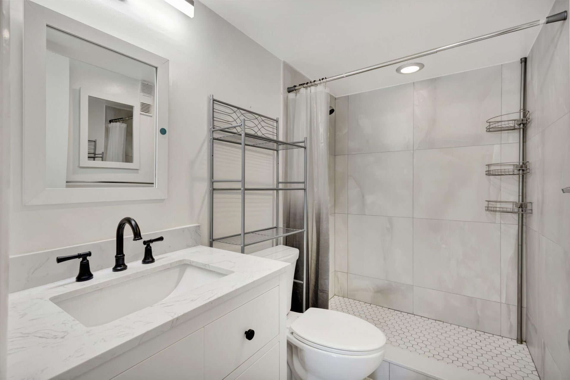 500 Executive Center Drive, Unit 3-J, West Palm Beach, FL 33401 Photo