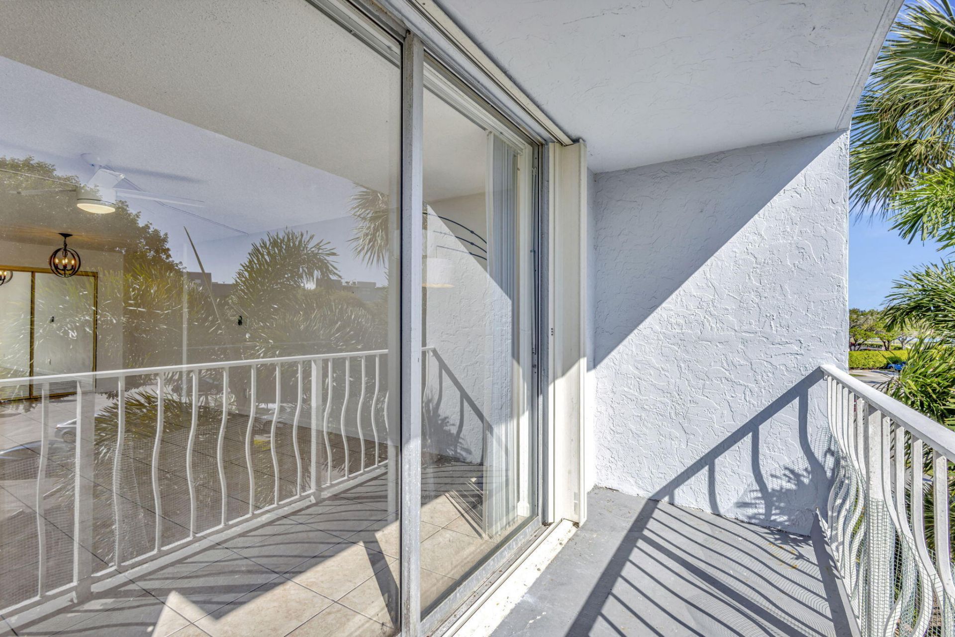 500 Executive Center Drive, Unit 3-J, West Palm Beach, FL 33401 Photo