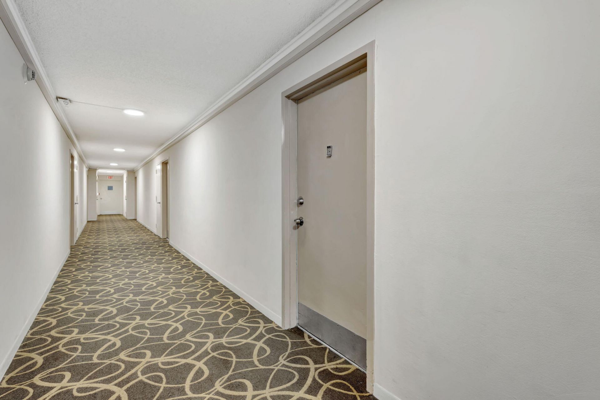 500 Executive Center Drive, Unit 3-J, West Palm Beach, FL 33401 Photo