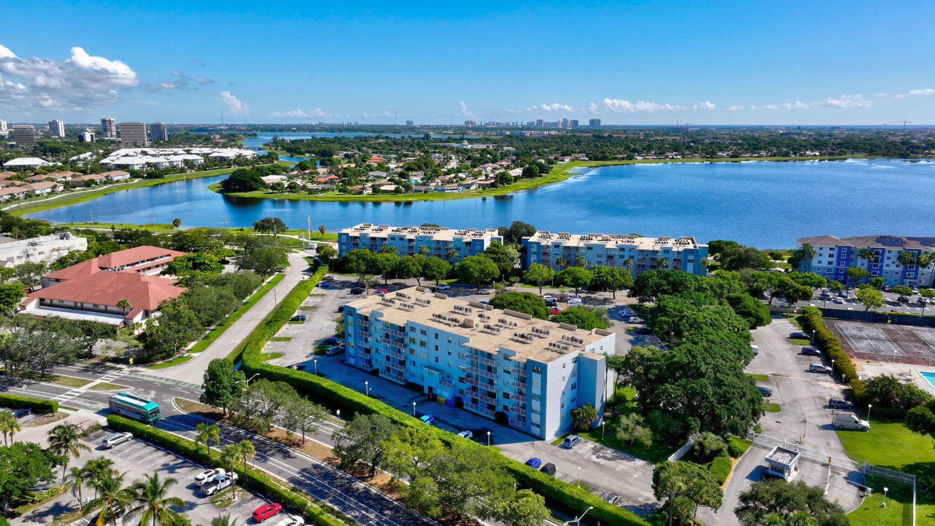500 Executive Center Drive, Unit 3-J, West Palm Beach, FL 33401 Photo